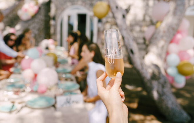 when to mail out bridal shower invitations